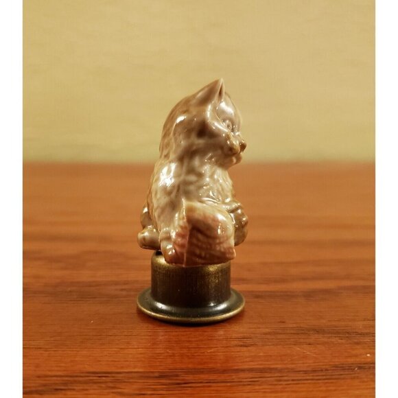 Lamp Finial Cat Kitten with Yarn Shade Topper Ceramic Wade England Vintage - Picture 4 of 5